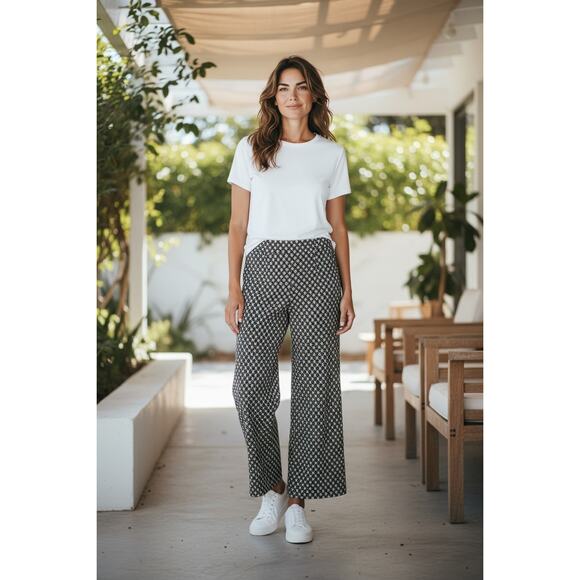 J. Jill Women's Black Floral Geometric Cropped Pants Size 16 - Picture 1 of 5